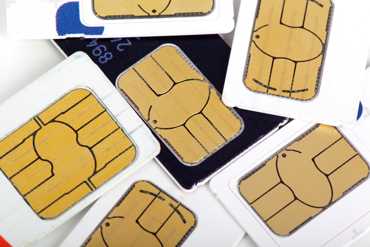 格安SIMへの乗り換え手続きは簡単でスマホ代節約に役立つの？