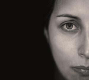 格安SIMのスマホ代をpovoとLINEMOで比較するポイントは？